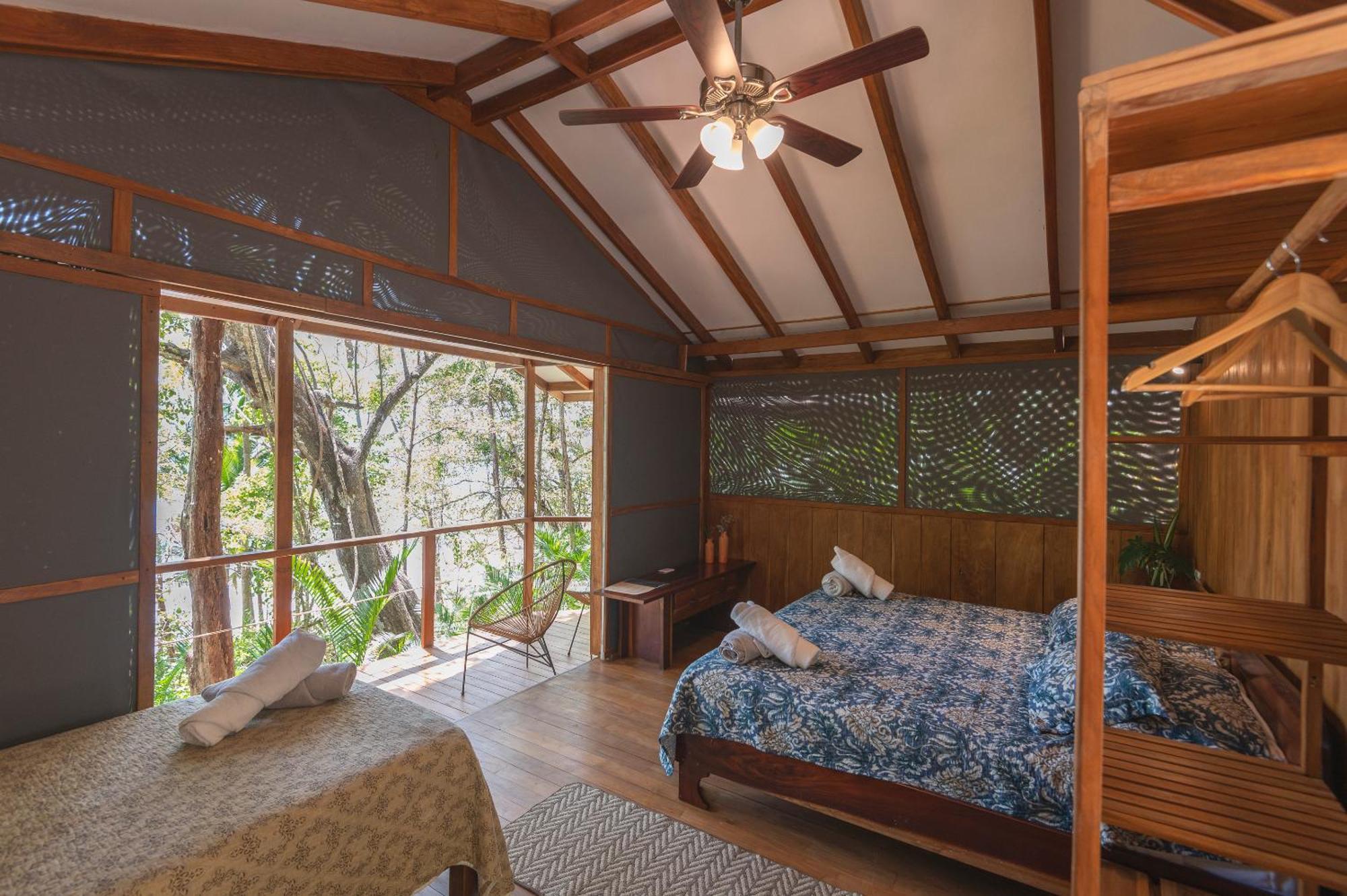Los Vivos Beachfront Experience Pochote Room photo